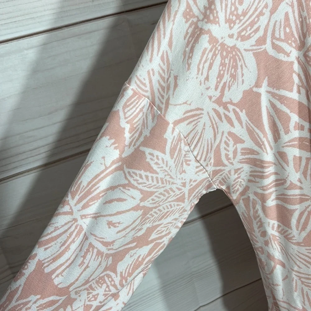 NWT Jasmine & Ginger Coral Floral Long Sleeve Top Size Large